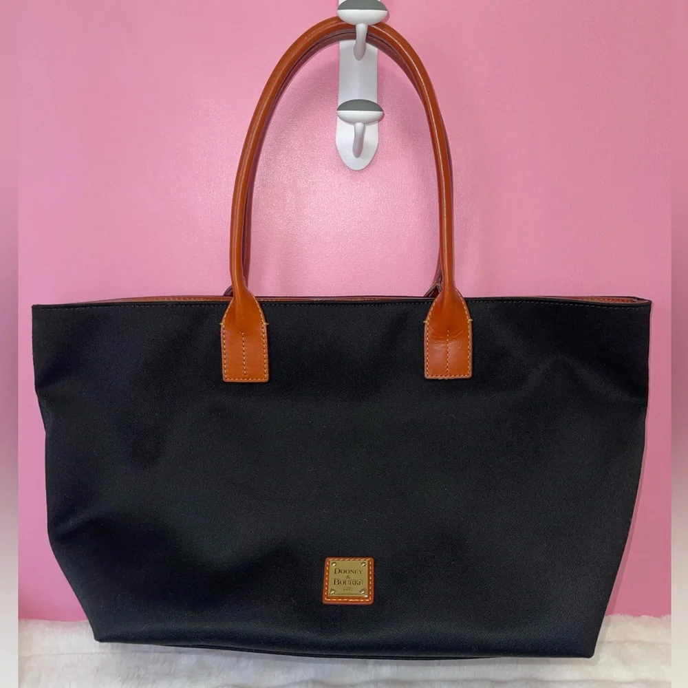 Dooney & Bourke cabriolet tote